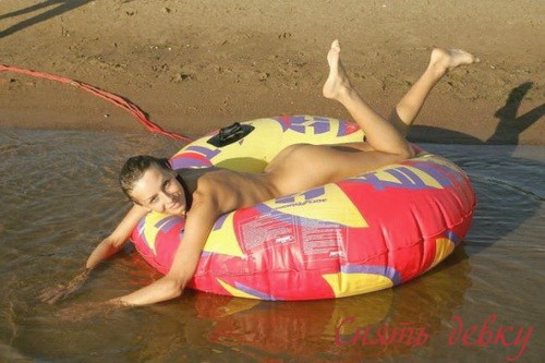 Людмила - доение члена